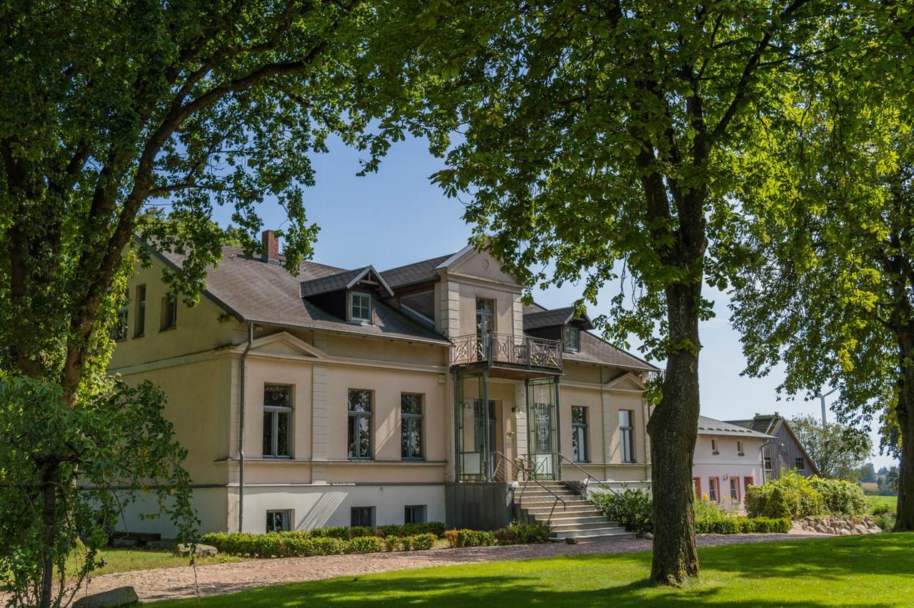 Gutshof Gross Behnkenhagen Apartment Bagian luar foto