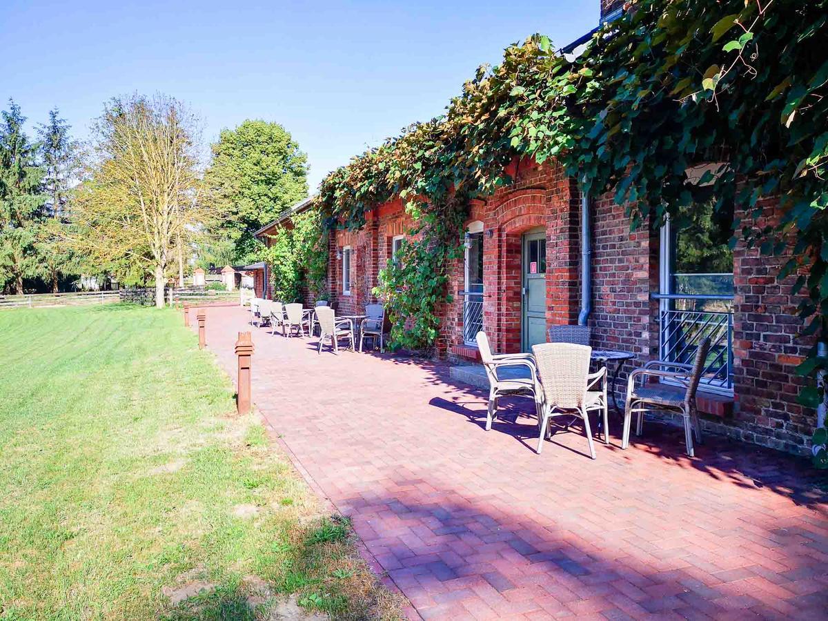 Gutshof Gross Behnkenhagen Apartment Bagian luar foto