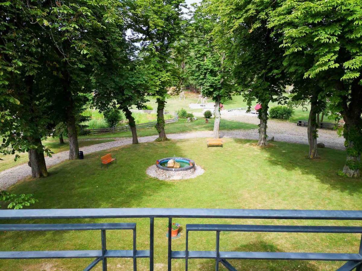 Gutshof Gross Behnkenhagen Apartment Bagian luar foto